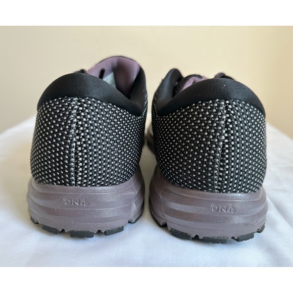 Brooks Revel 2 Arctic Dust Black White Purple DNA Womens Size 9.5 - Picture 6 of 8